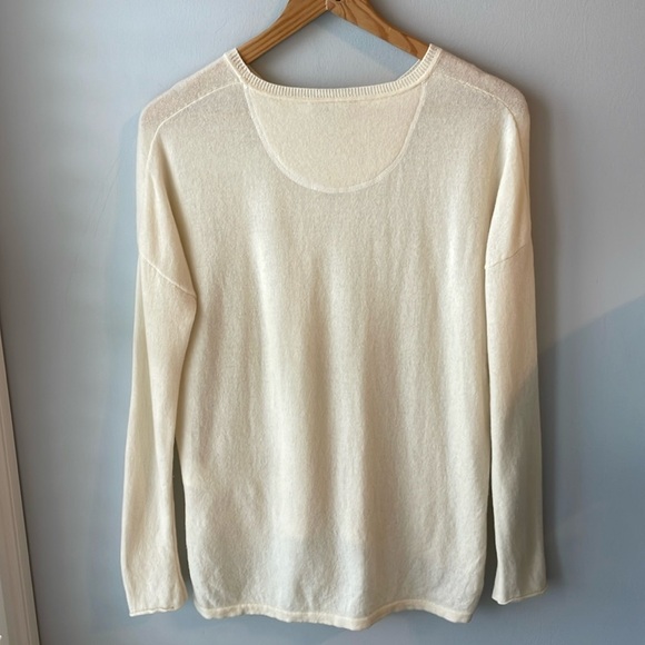 Vince Cashmere Cream Round Neck Sweater - Picture 3 of 6